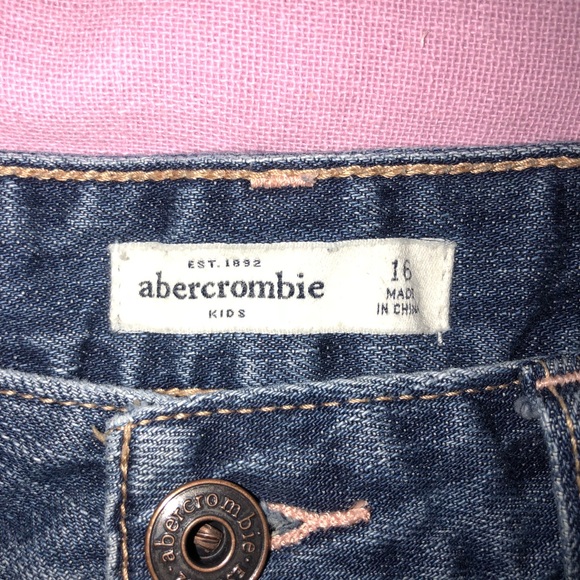 Abercrombie Kids | Cropped Jean Short | SZ 16 - Picture 3 of 3